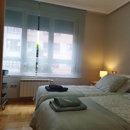Centrico Apartamento Oviedo Parking Y Wifi Gratuitos Admite Mascotas ภายนอก รูปภาพ